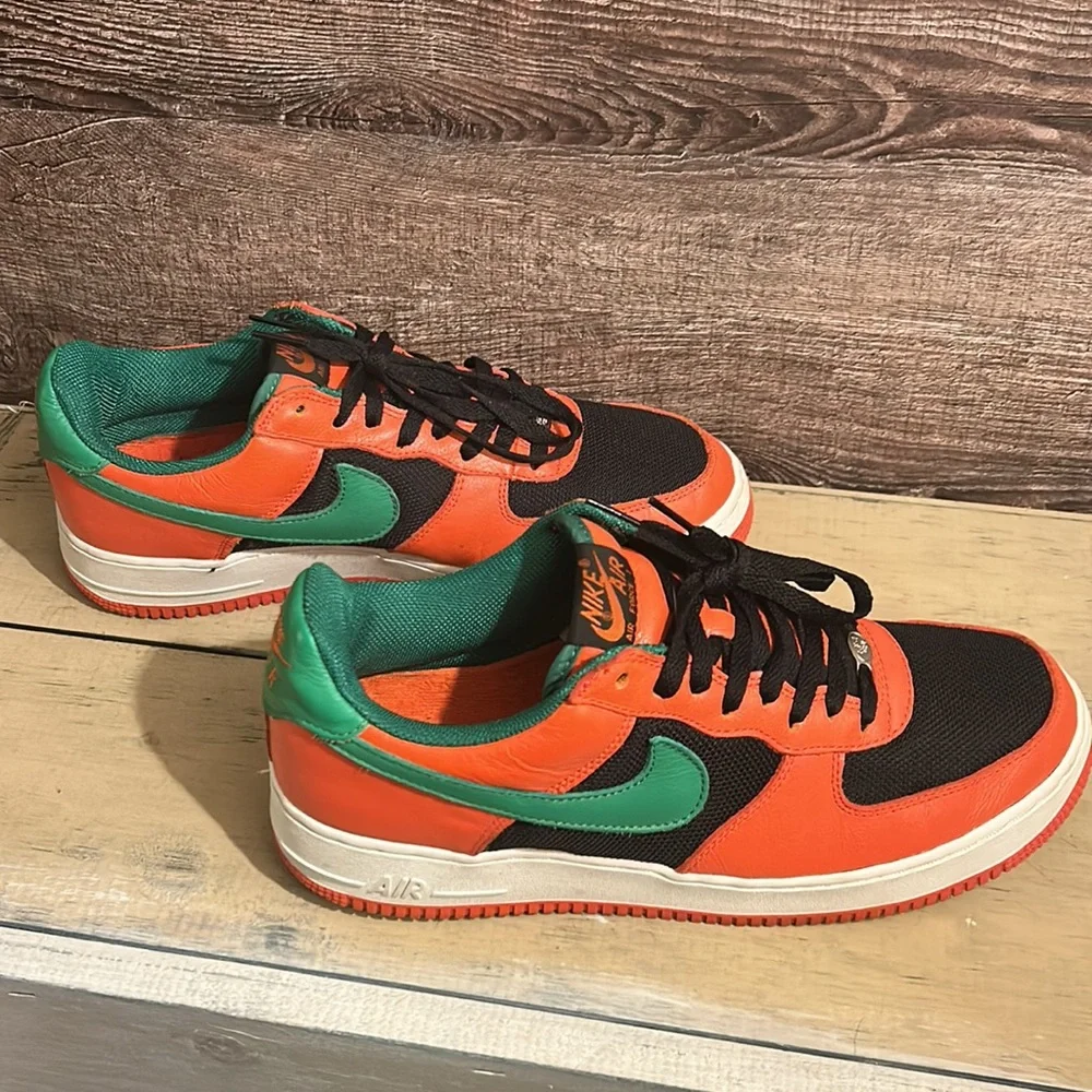 Nikes Air Force 1 “Carnival”-  Sz-11-Released “03”-Excellent condition for age - Picture 5 of 10